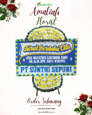 Papan Bunga Duka di Tanah Lapang